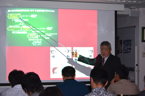 ナソロジーを説明する稲葉先生